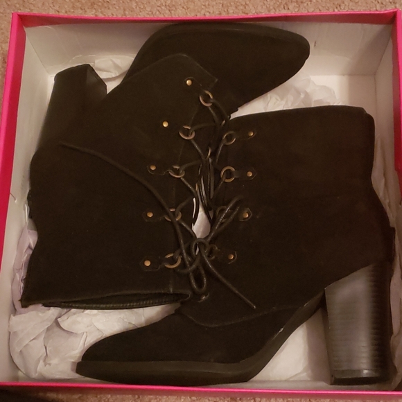 Cheap ladies booties - Picture 1 of 8